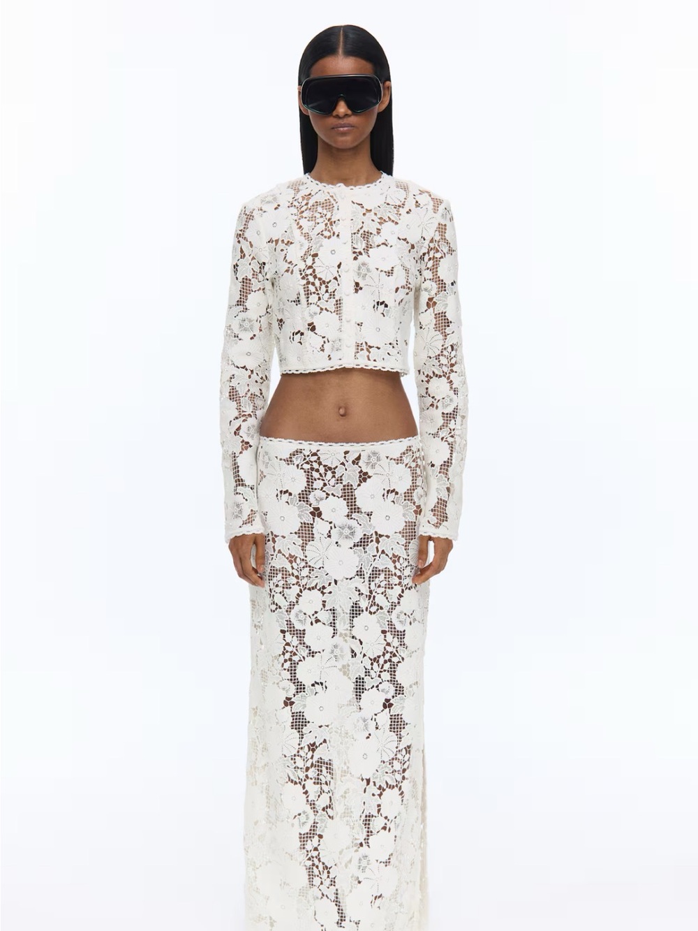 LIVIA NUNES H&M BOW-FRONT LACE TOP🤍